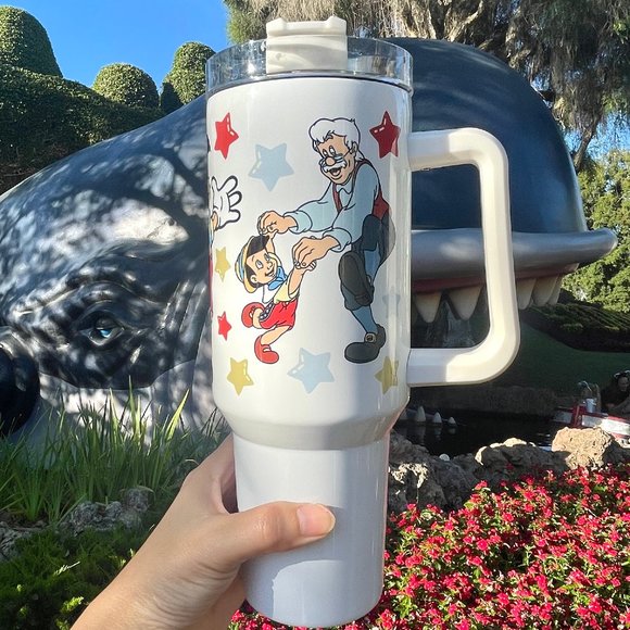 Disney Pinocchio 40 oz Tumbler/Water bottle/Mug with hand carry handle. … - Picture 8 of 12